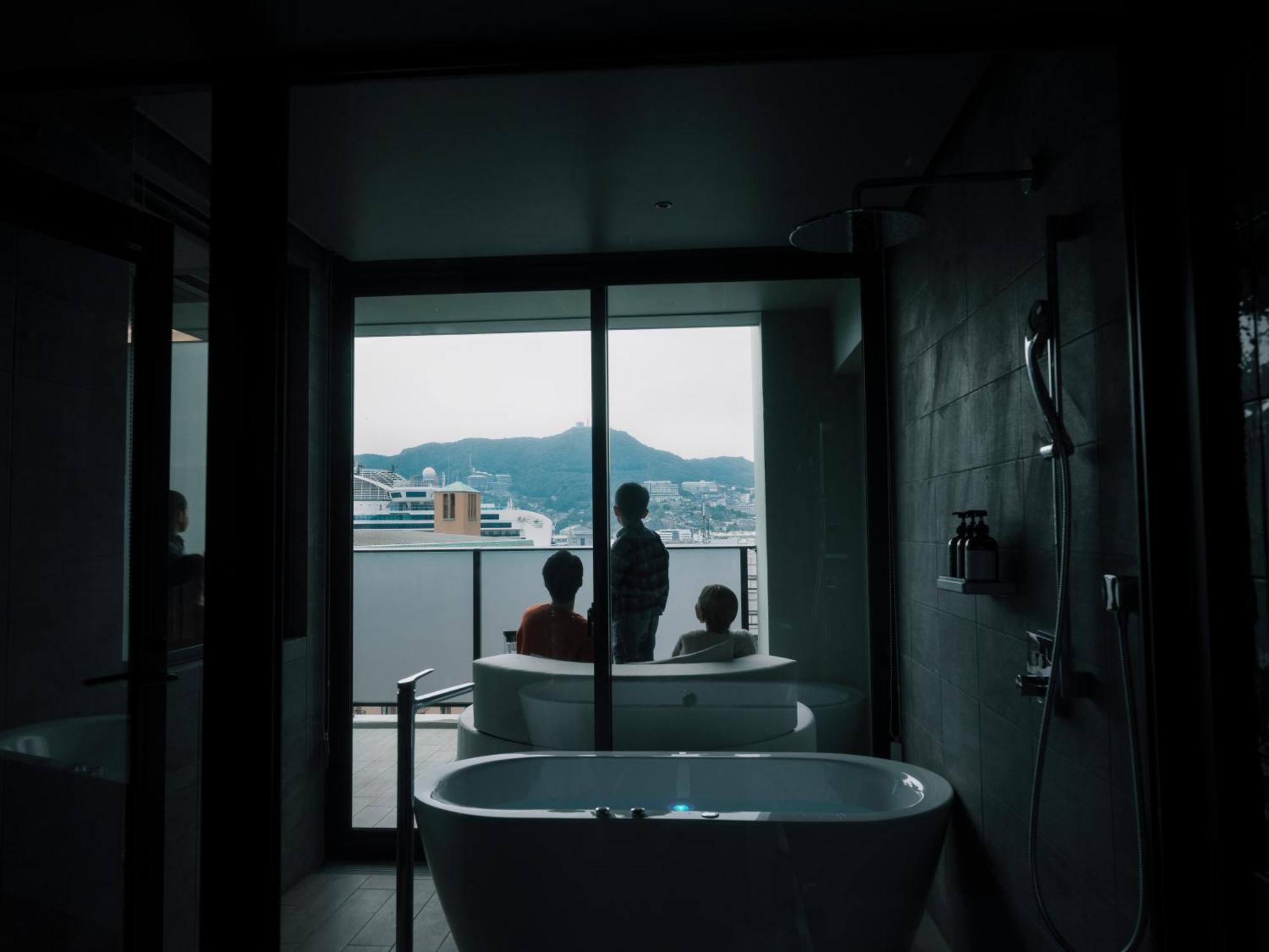 Fav Lux Nagasaki Hotel Luaran gambar